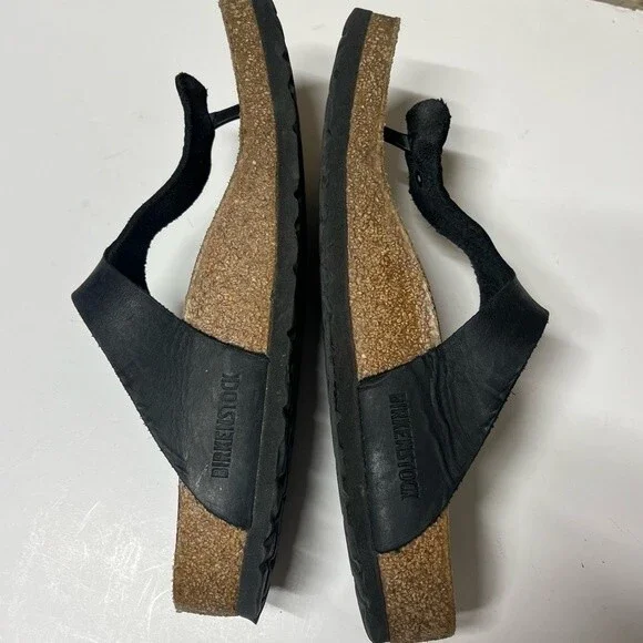 Birkenstock Gizeh Oiled Leather Sandals in Black 40 - Picture 11 of 16